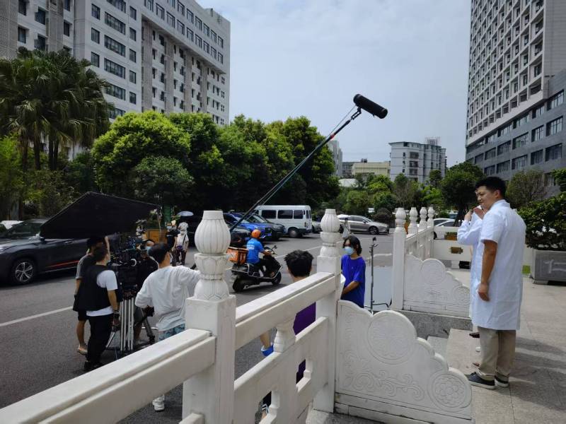 华宁县广告片拍摄公司低成本实现高规格制作的诀窍